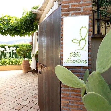 Alcantara Di Charme Villa Graniti