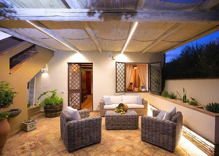 Alcantara Di Charme Villa *